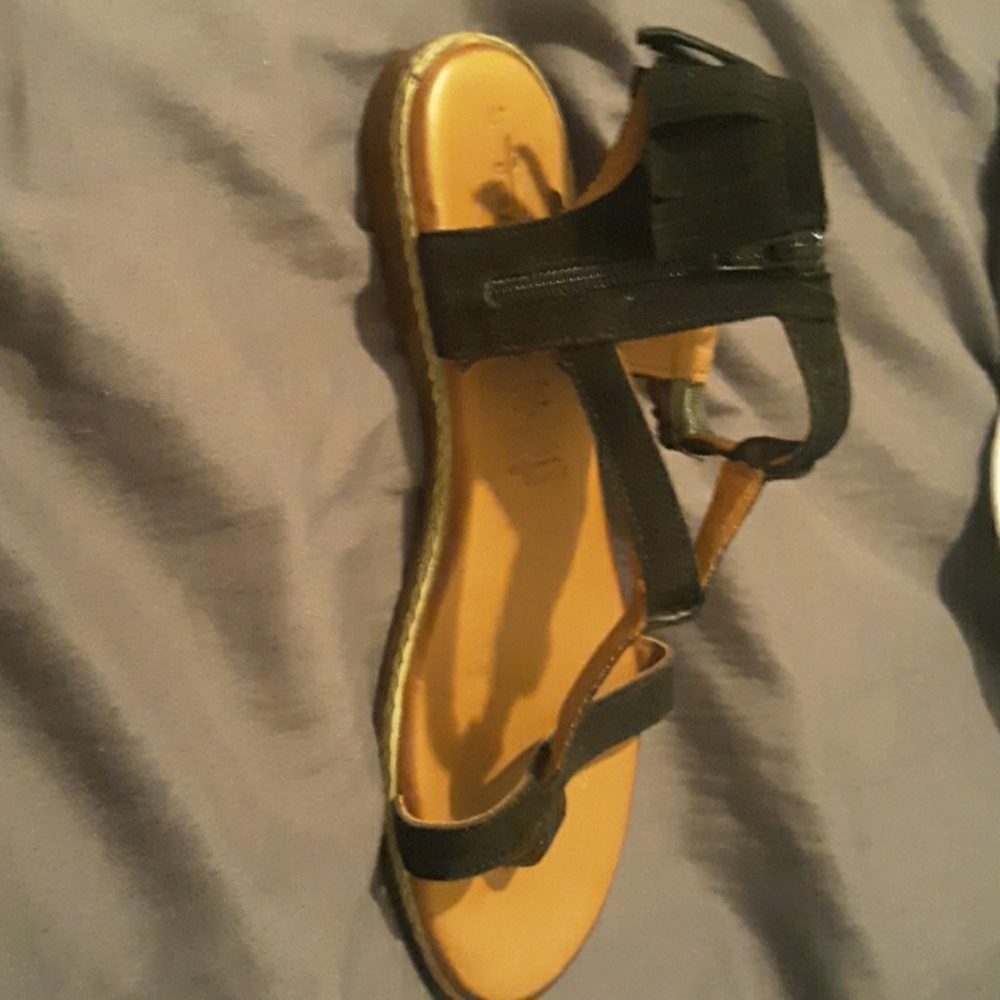 Shoes (Sandles)